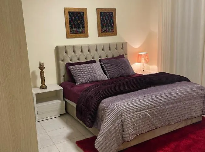 Exquisite And Cozy 2 Bedroom 2 Bath Apartment
