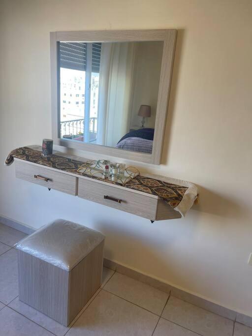 Exquisite And Cozy 2 Bedroom 2 Bath * Amman
