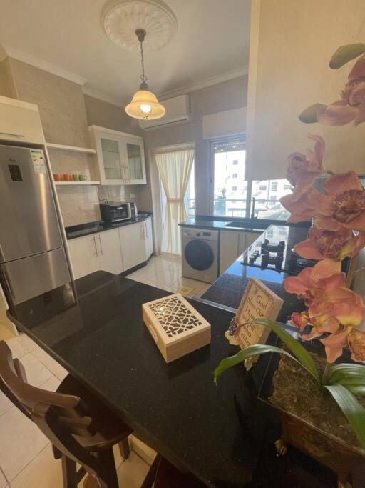 Exquisite And Cozy 2 Bedroom 2 Bath 公寓 Amman