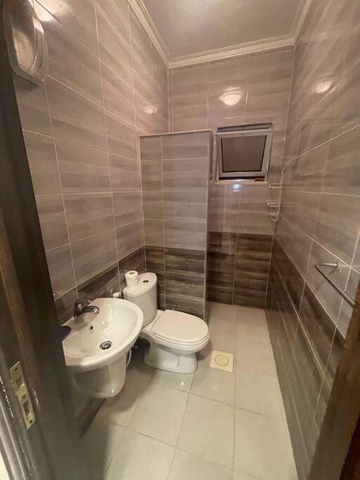 Exquisite And Cozy 2 Bedroom 2 Bath 公寓